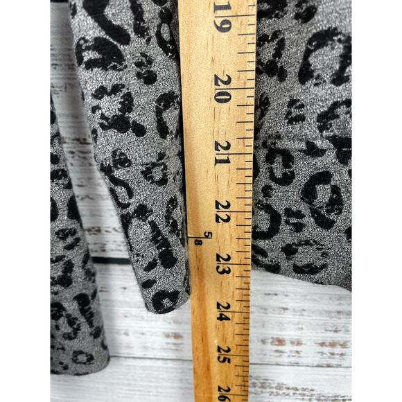 Sundry Hoodie Sz 1 Small Gray Black Leopard Full Zip Oversized Animal Print Soft - Picture 7 of 8